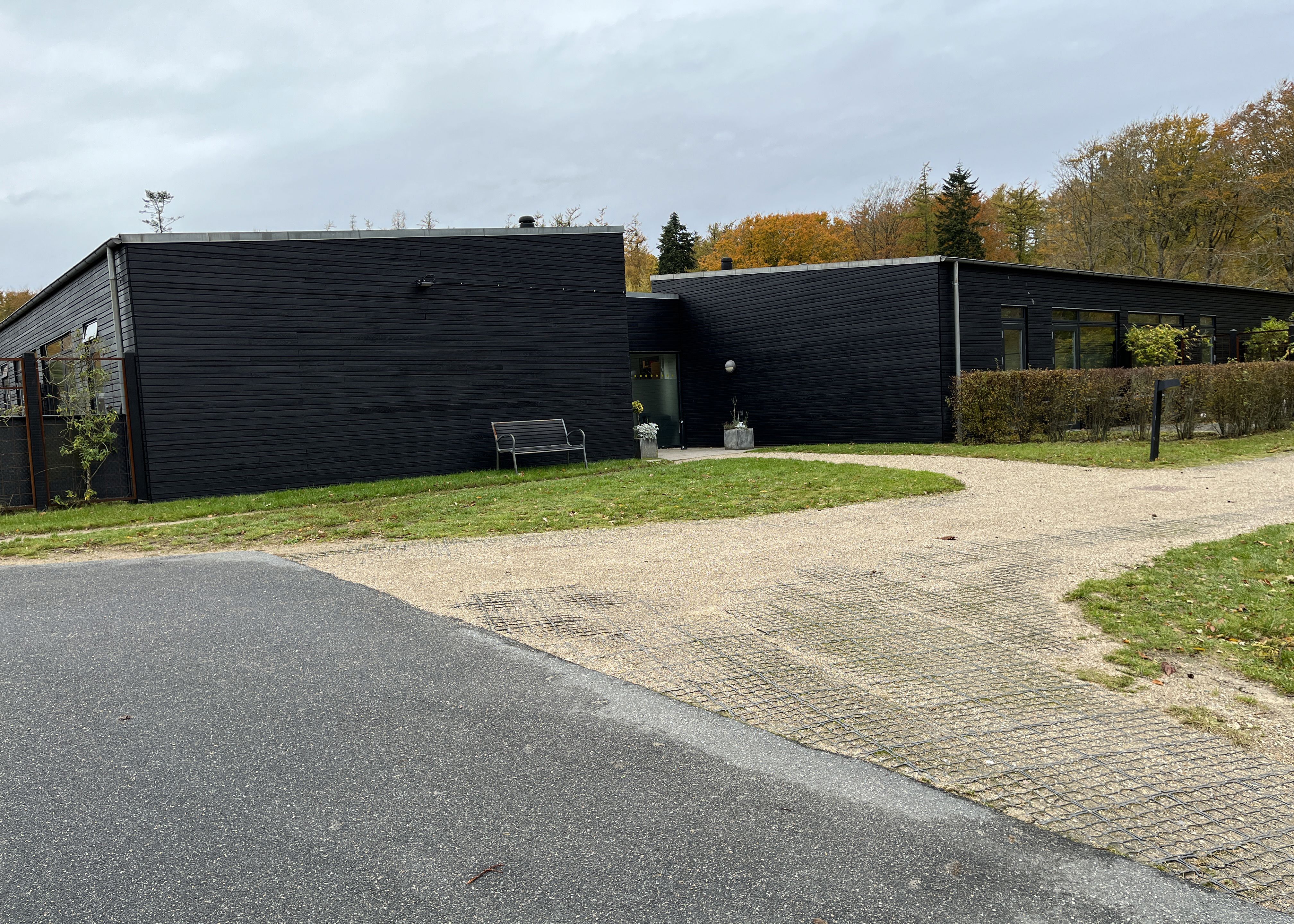 Gennem Bakkerne bagfra