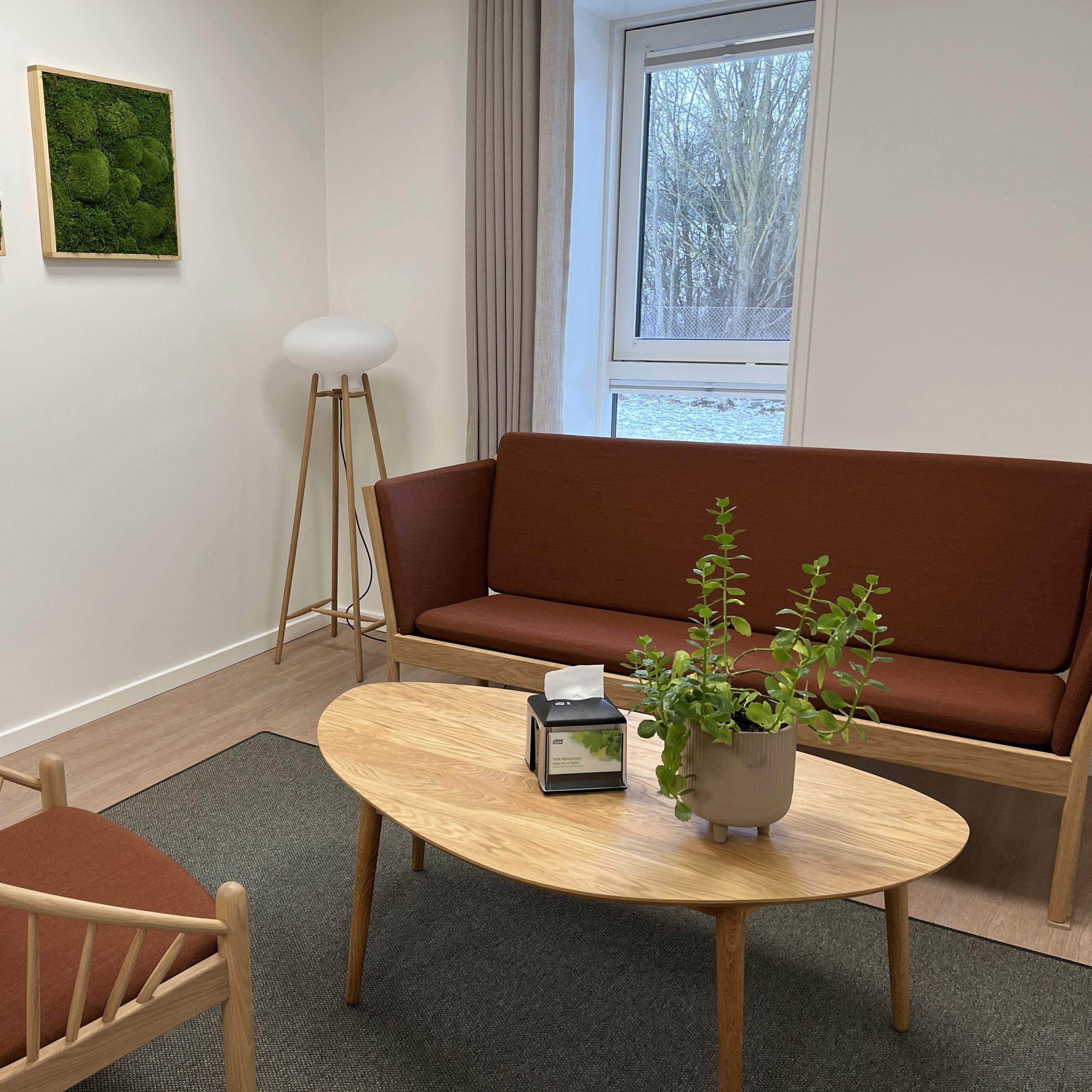 Sofa og stol på Bakken