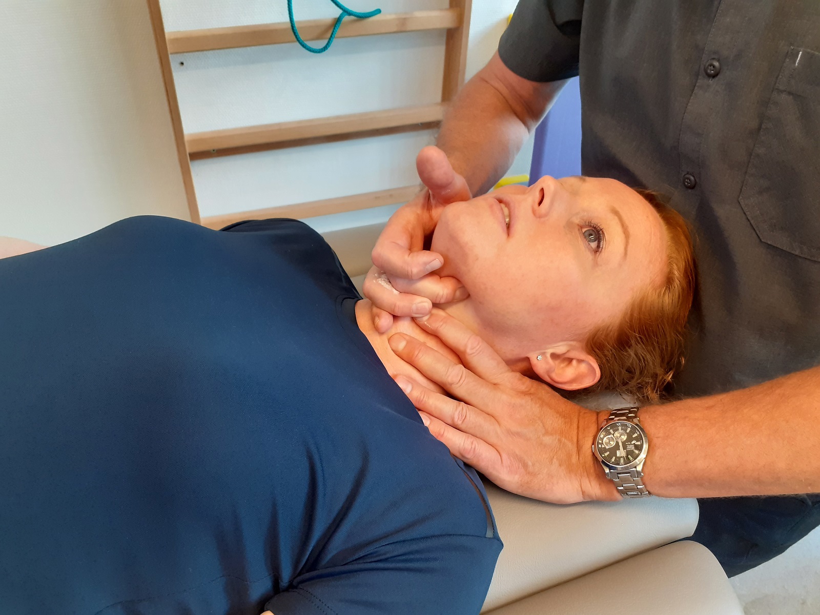 Behandling strubehoved