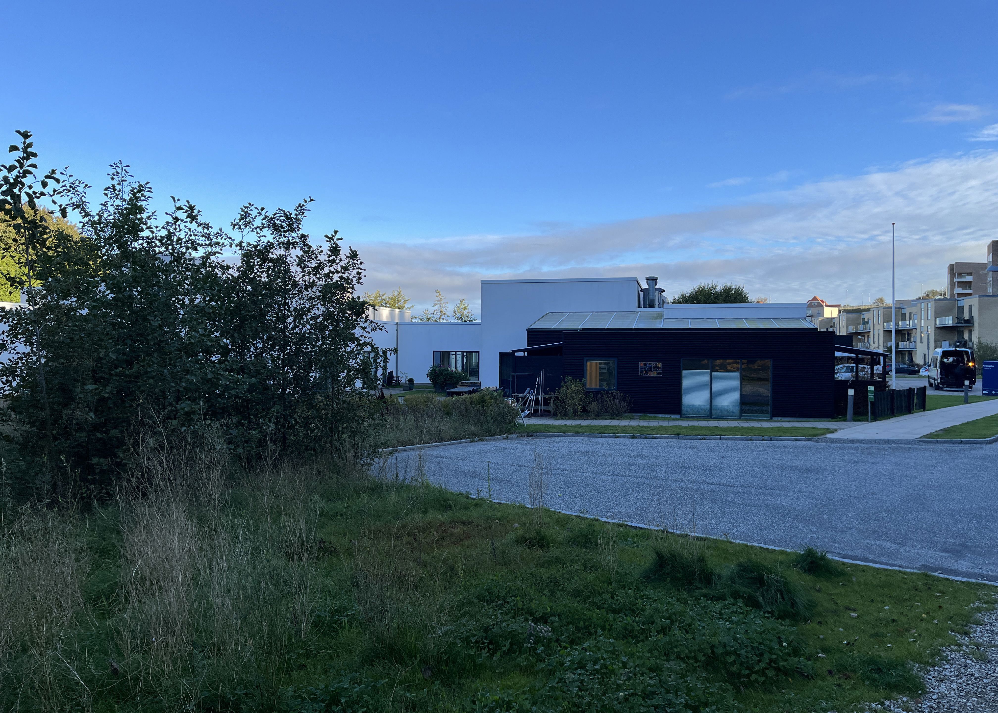 Hviddalens boliger set udefra